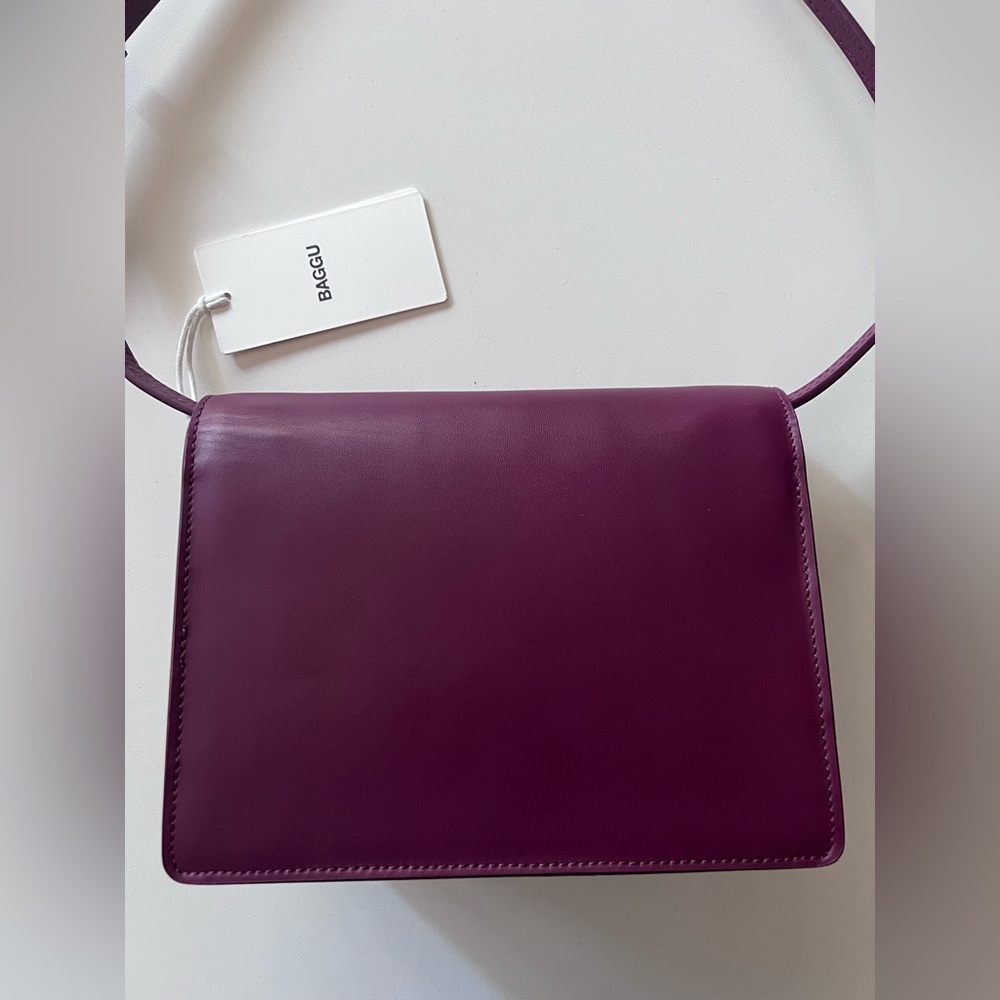BAGGU Small Structured Leather Bag - Cranberry - image 5